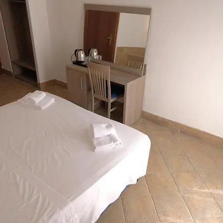 Alex Square 3*